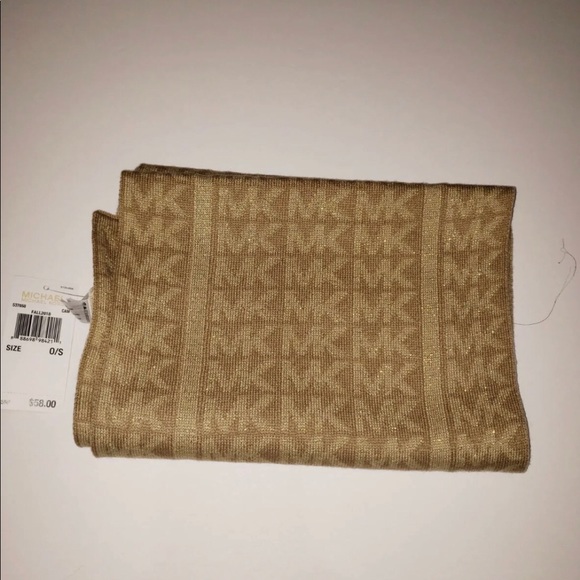 Michael Kors Logo Scarf - Picture 3 of 5